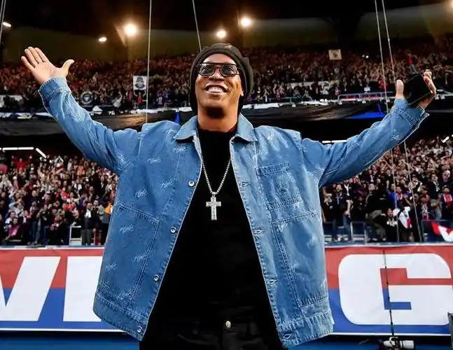 裁判团队的 裁判团队的